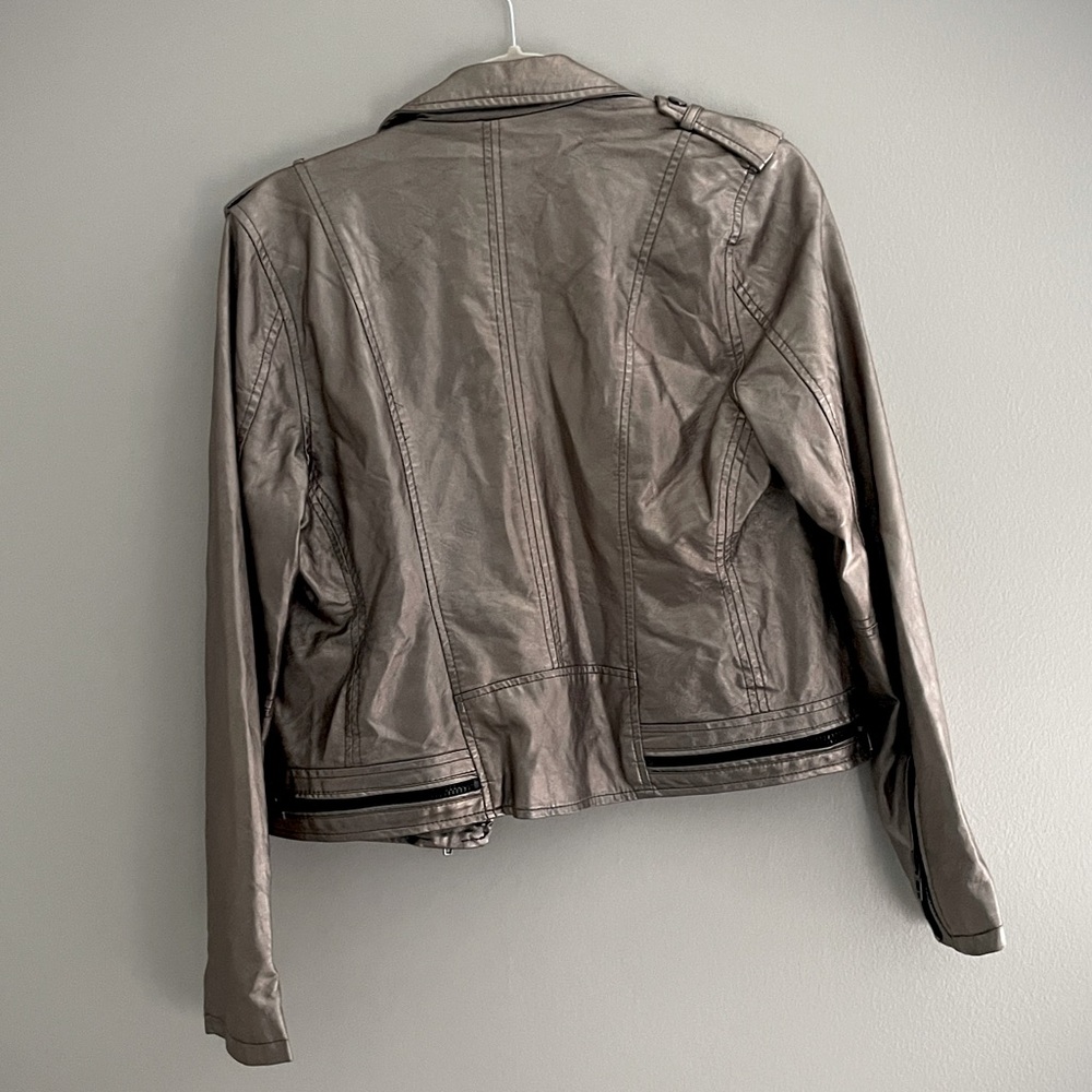 New BLANK NYC Gold Faux Leather Moto Jacket - Picture 3 of 5